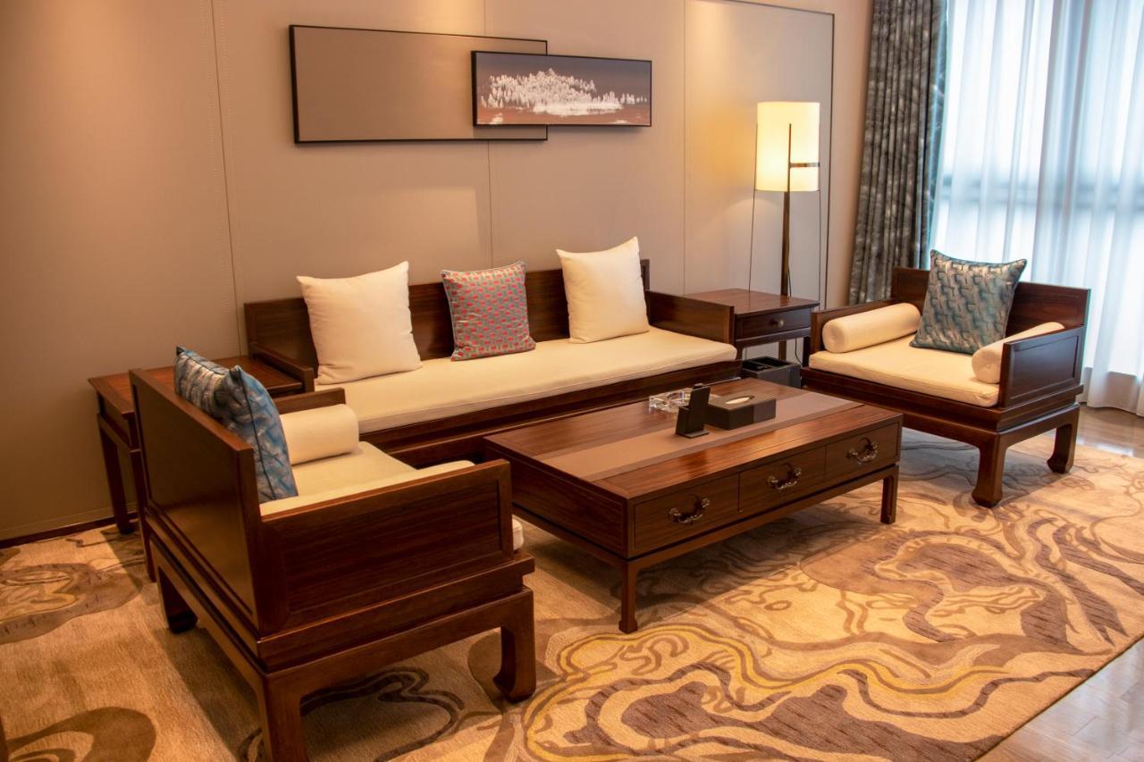 Guangzhou Pazhou Ln Dongfang Hotel-Free Shuttle Bus To The Pazhou Convention Complex During Canton Fair Period Exterior foto