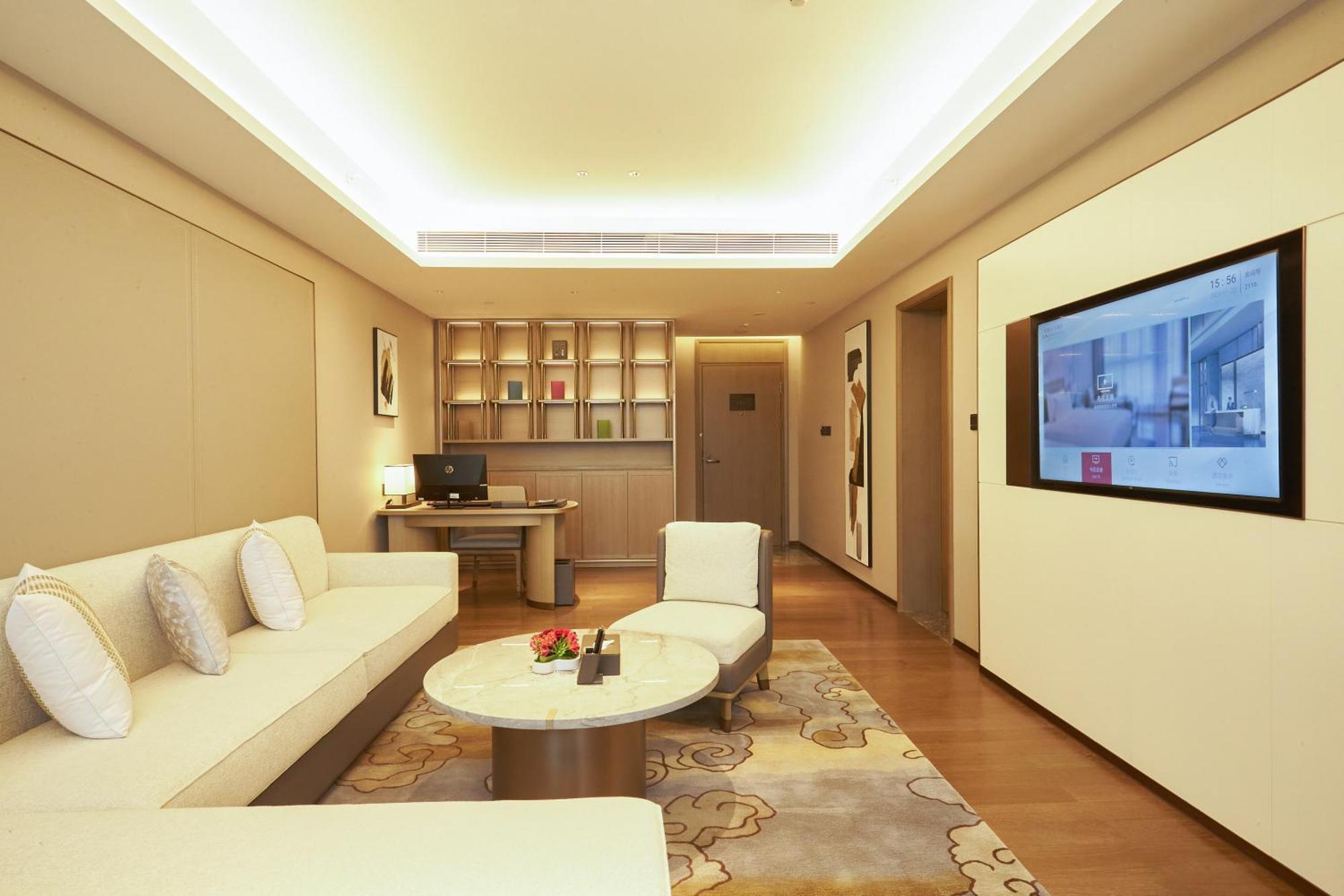 Guangzhou Pazhou Ln Dongfang Hotel-Free Shuttle Bus To The Pazhou Convention Complex During Canton Fair Period Exterior foto